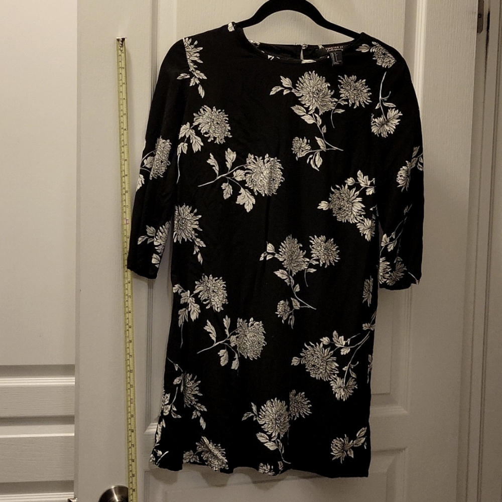 Forever 21 tunic dress small s black and white floral